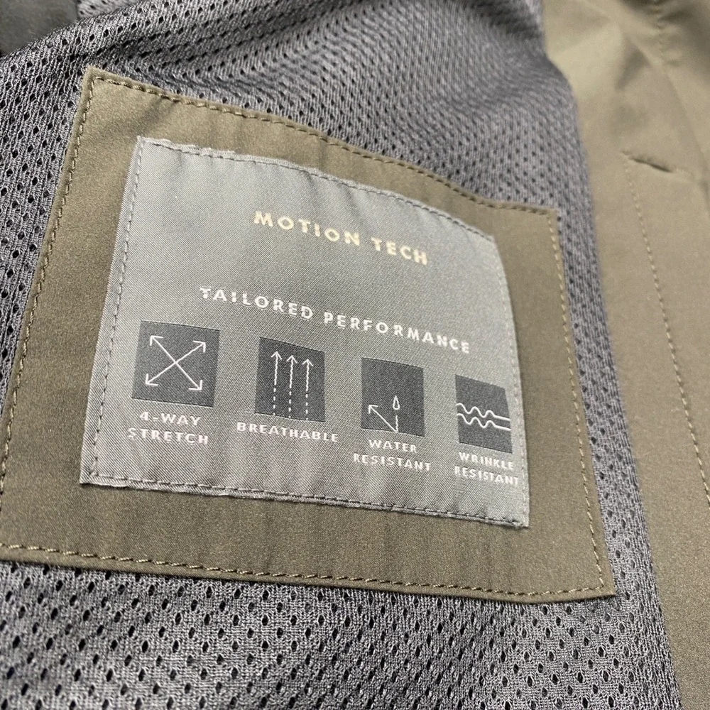Banana Republic Motion Tech Mac Jacket Mens L Dark Pine Green Water Resistant